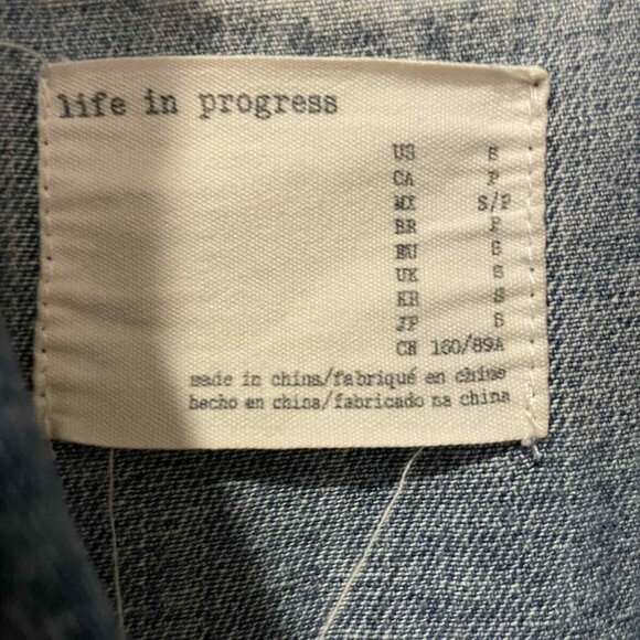 green baggy cargos, jean jacket, small cyan flower t-shirt - Picture 7 of 9